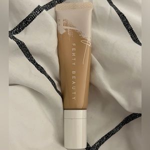 Fenty Pro'Filtr Hydrating Longwear Foundation